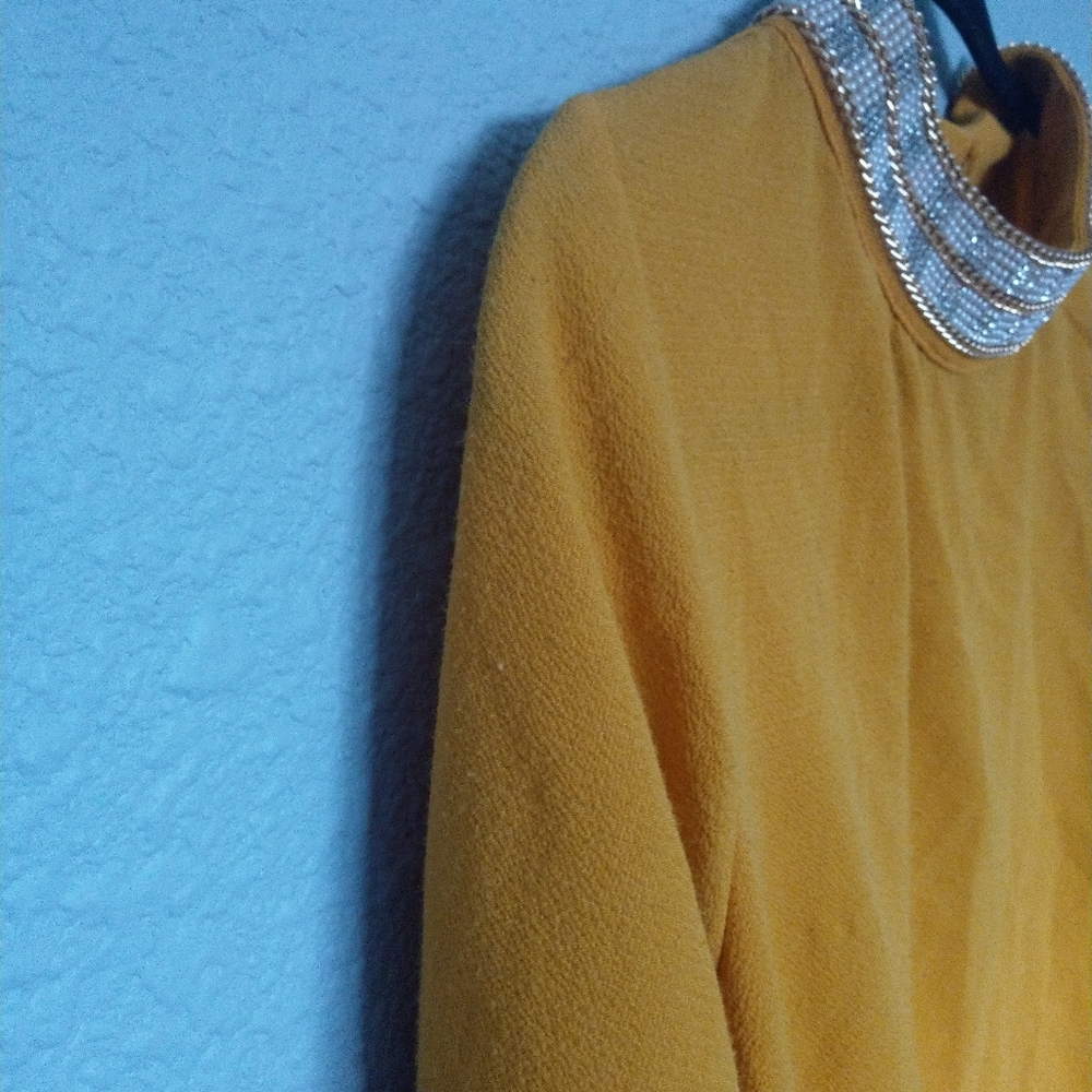 XL Mustard yellow blouse with collar - Picture 2 of 11